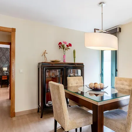 Pyle Centro Junto Catedral סביליה